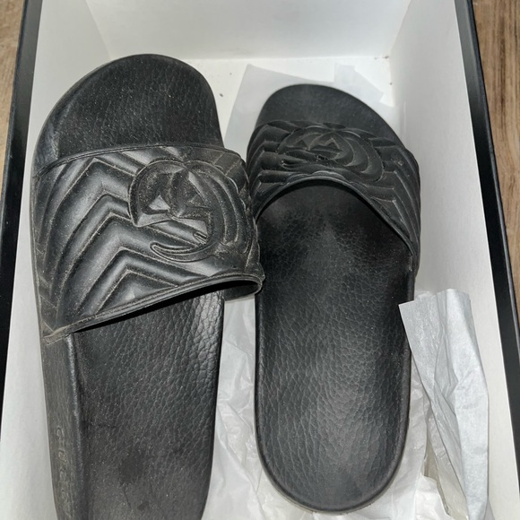 Gucci slides size 9 - Picture 2 of 3